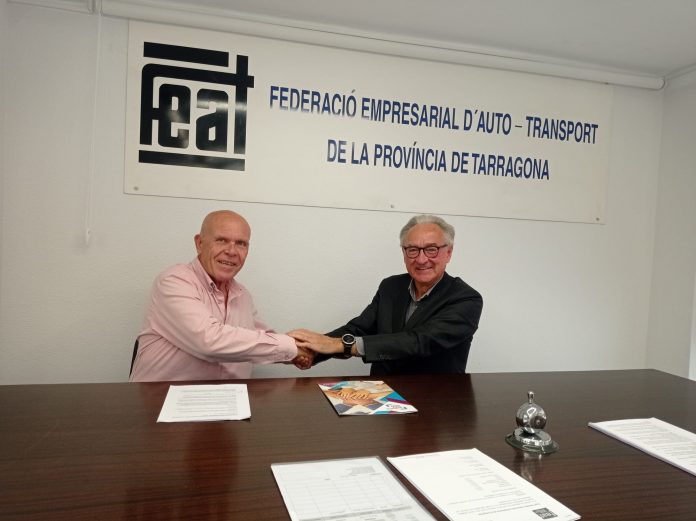 El president de la FEAT, Joaquim Riudeubas, amb el president d’ImpulsCatSud, l’empresari Miquel Maria Aragonès. CEDIDA
