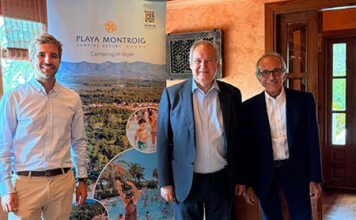 El ministre Jordi Hereu visita Playa Montroig Camping Resort per abordar els reptes del sector turístic