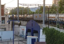 El debat sobre els riscos del pas de trens de mercaderies per la costa arriba als barris de Tarragona